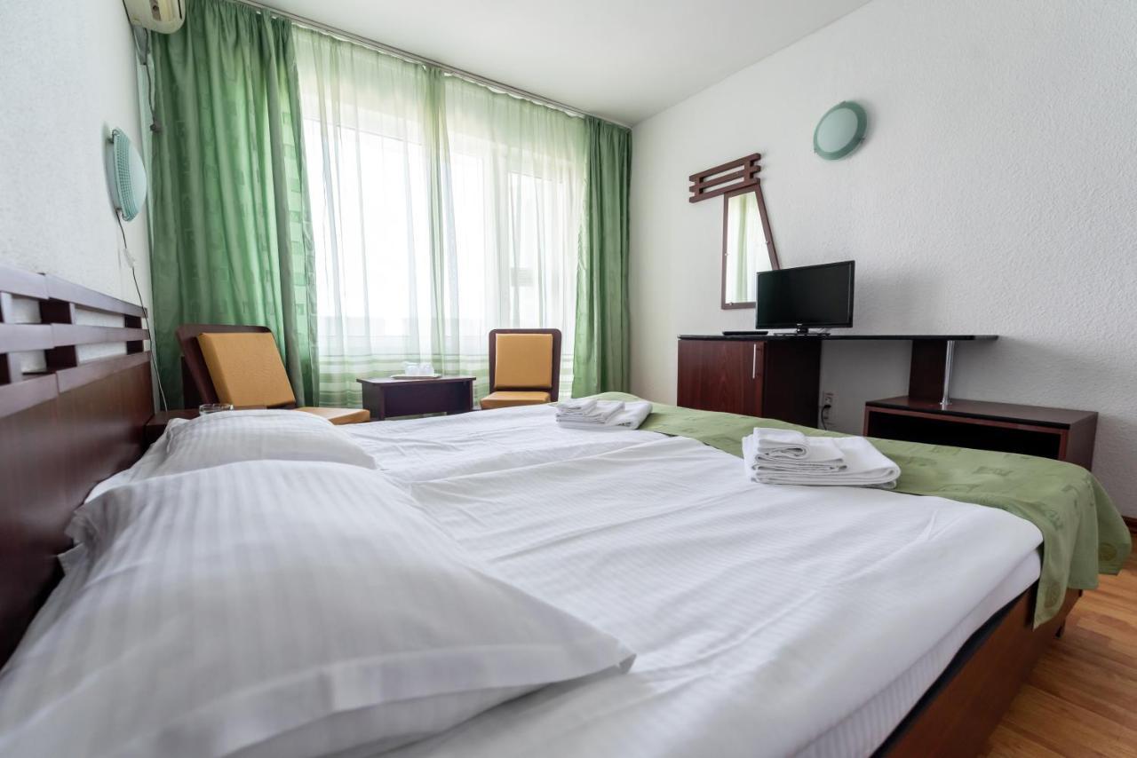 Capitol Hotel 3*