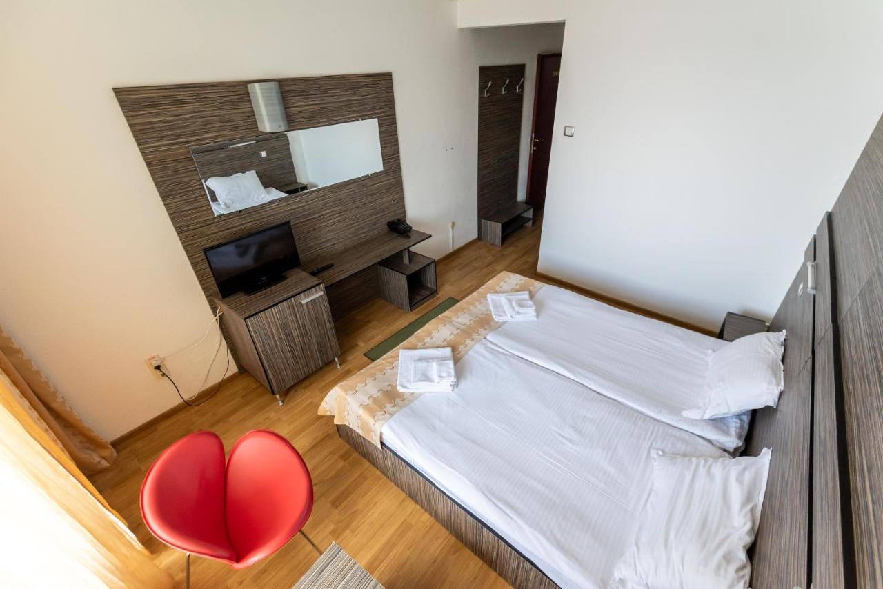 Capitol Hotel 3*