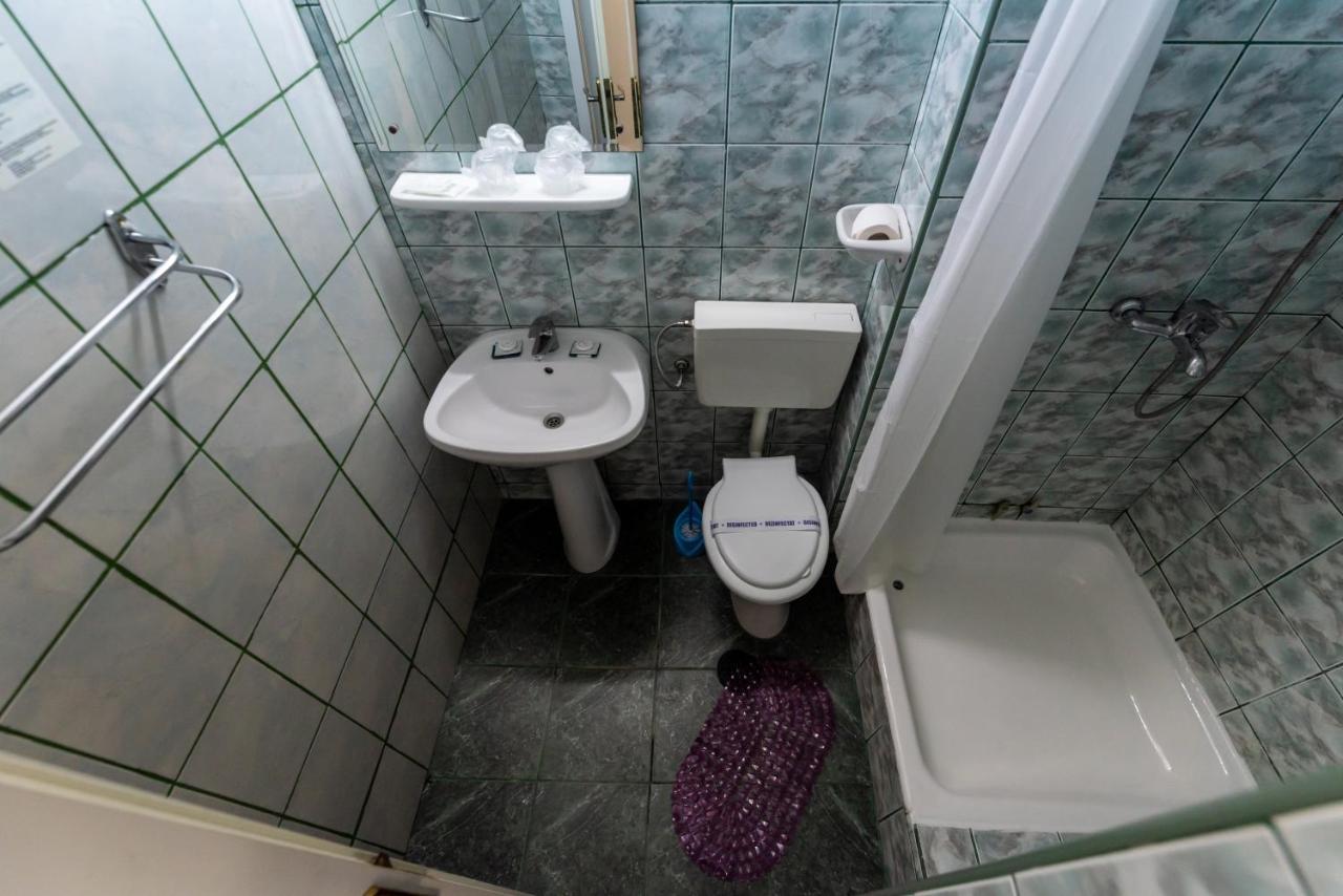 Hotel Capitol 3*