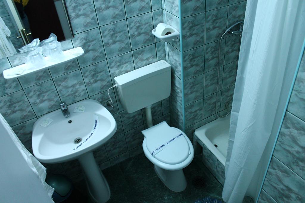 Hotel Capitol 3*